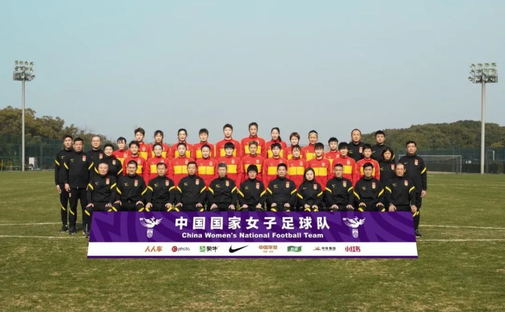 对此，滕哈赫表示：“他知道自己可以做到。